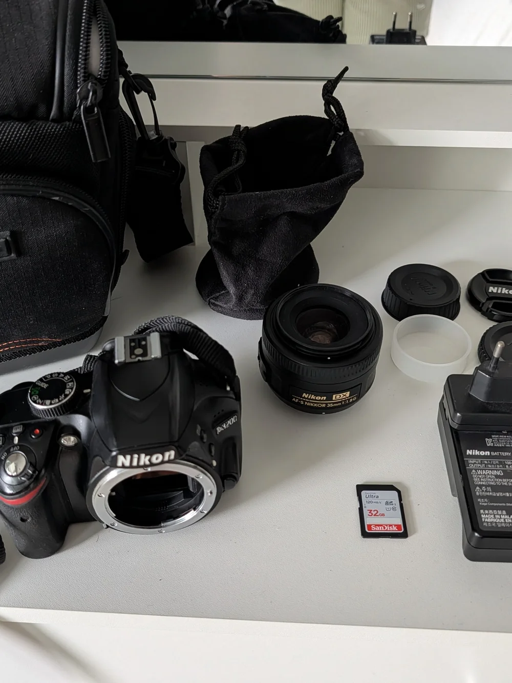 Nikon D3200 + Nikon 35mm f/1.8G Prime Lens Bundle | Battery, Charger, 32GB Card,